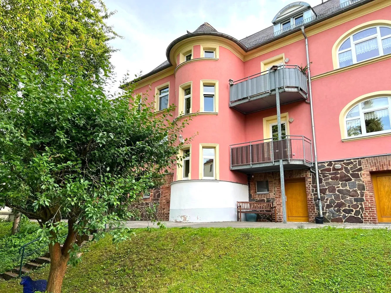 2 Zimmer Wohnung mit 65 m² in Gera – Bild 1