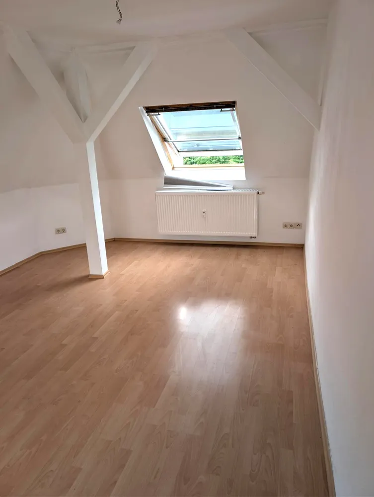2 Zimmer Wohnung mit 65 m² in Gera – Bild 4