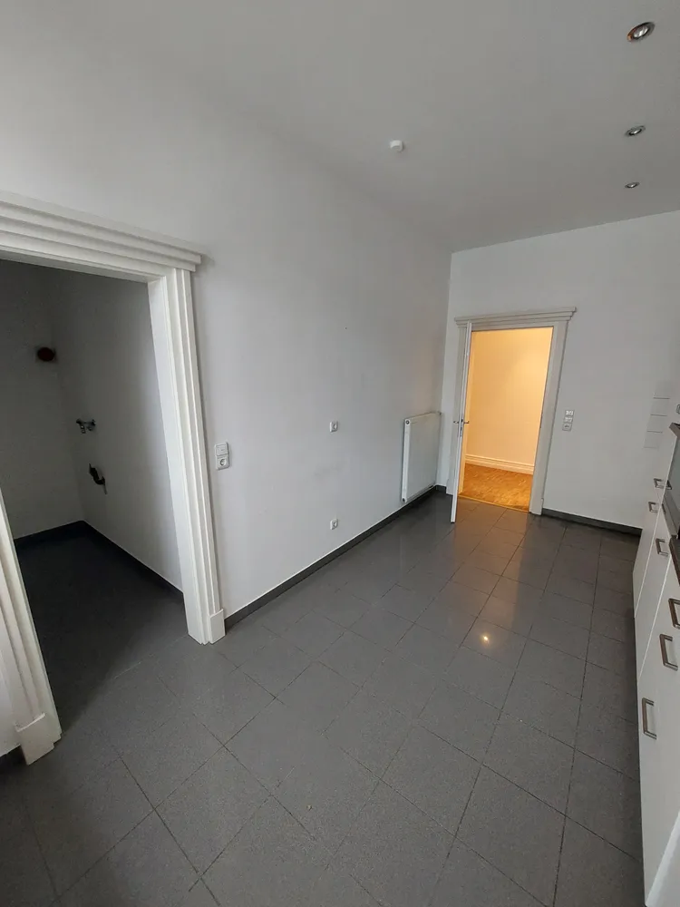 7 Zimmer Wohnung mit 212 m² in Trier – Bild 10