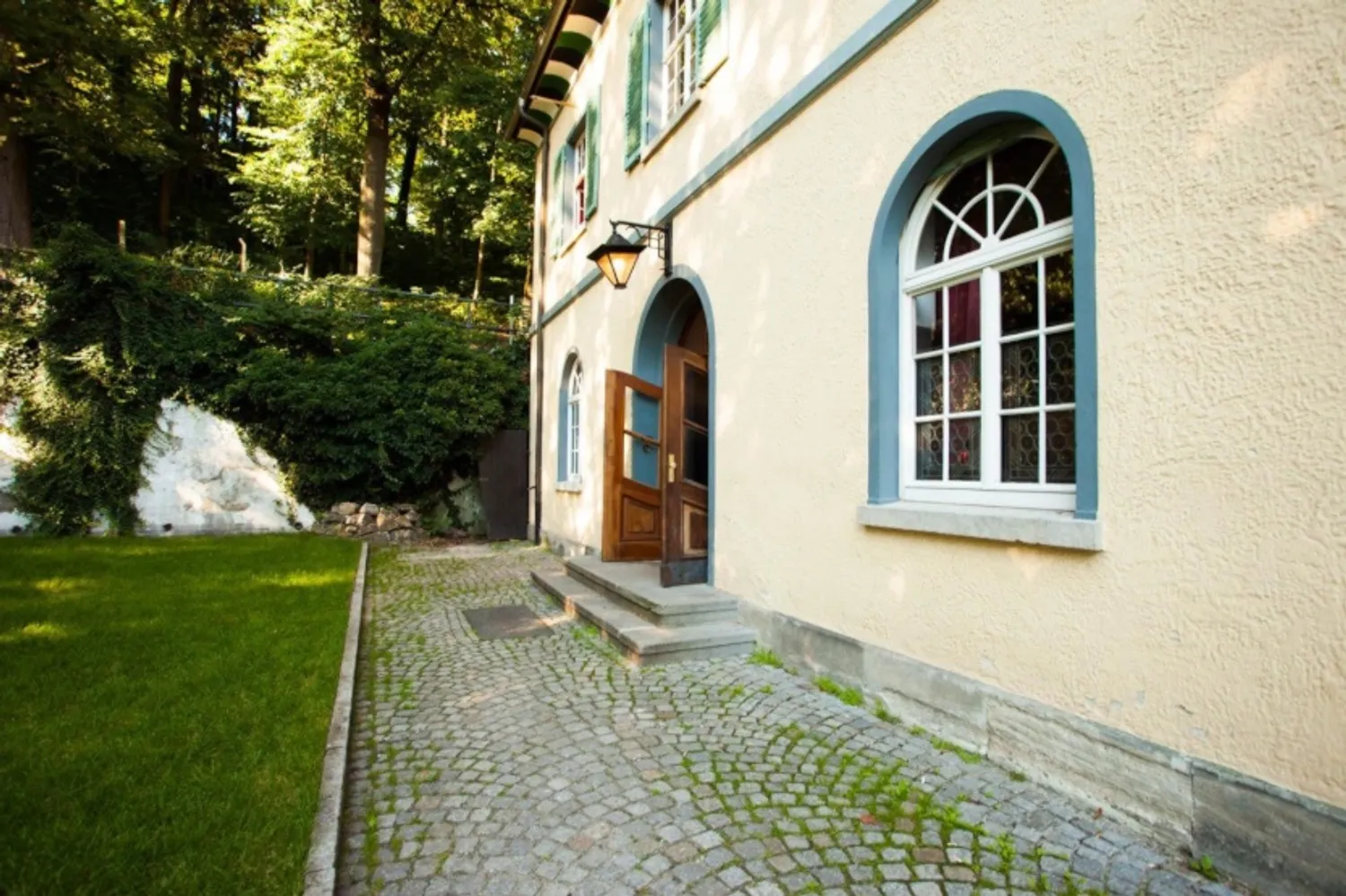7 Zimmer Wohnung mit 22 m² in Erlangen – Bild 11