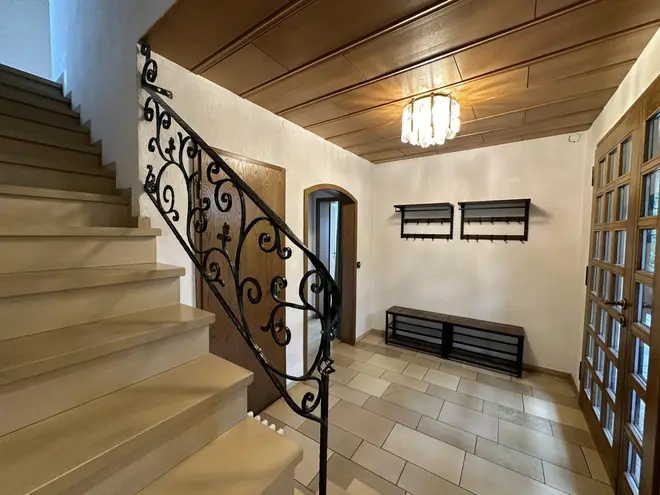 8 Zimmer Haus mit 265 m² in Esslingen am Neckar – Bild 8