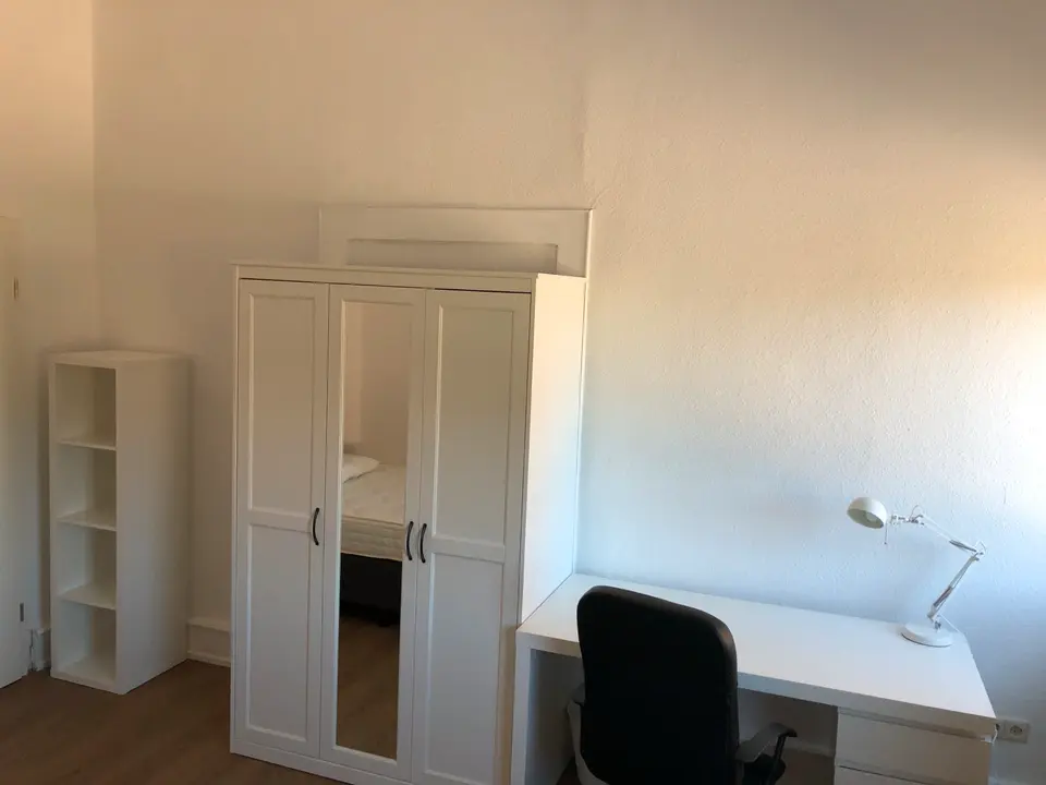 WG-Zimmer mit 200 m² in Kaiserslautern – Bild 4