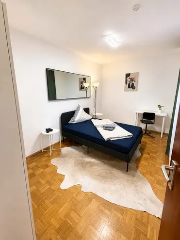 WG-Zimmer mit 9 m² in München – Bild 2