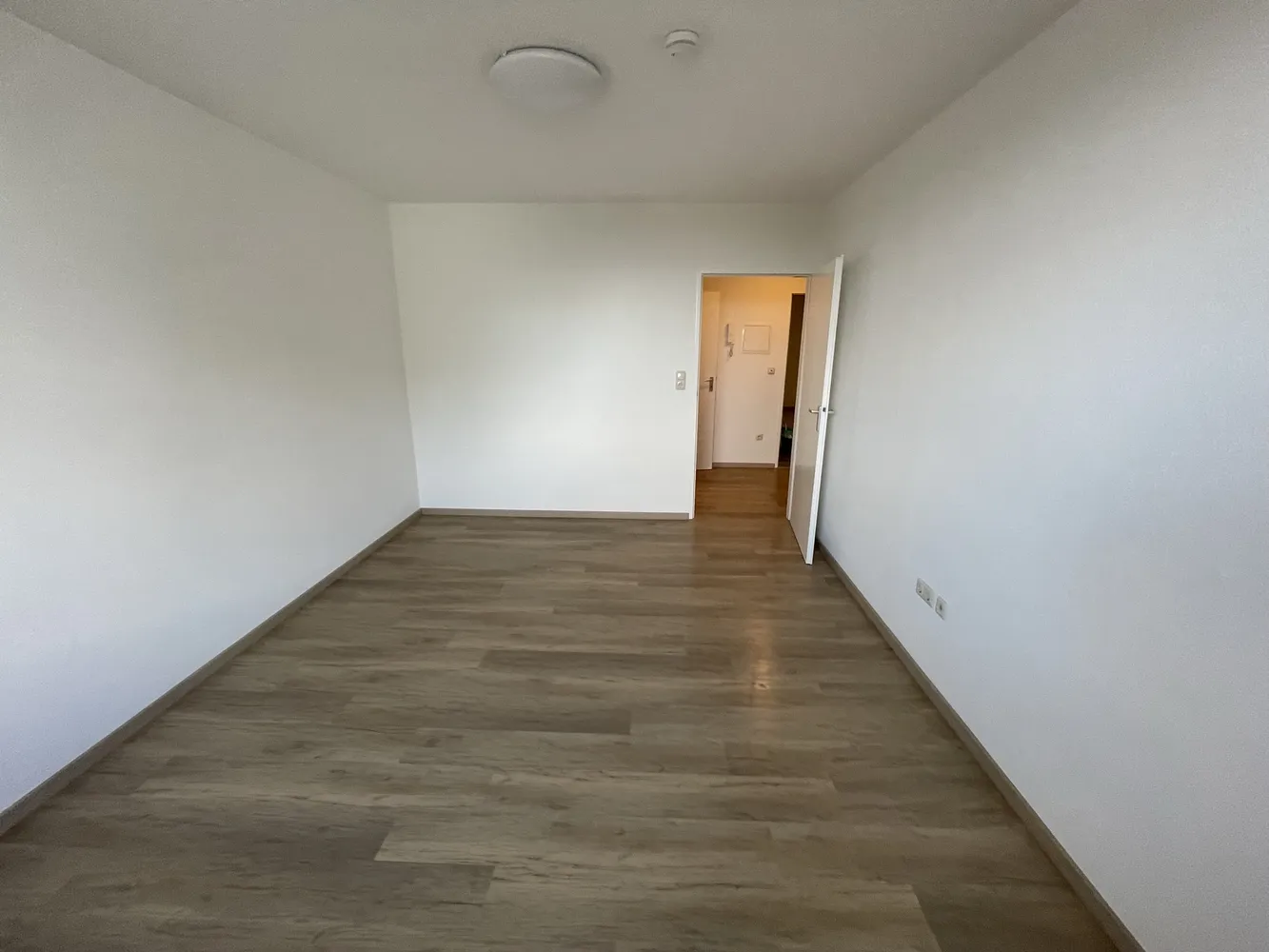 1 Zimmer Wohnung mit 23 m² in Erlangen – Bild 11