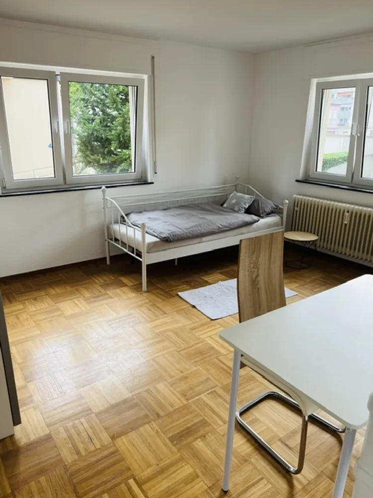 12 Zimmer Haus mit 263 m² in Rastatt – Bild 1
