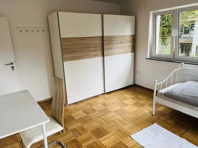 12 Zimmer Haus mit 263 m² in Rastatt – Bild 2