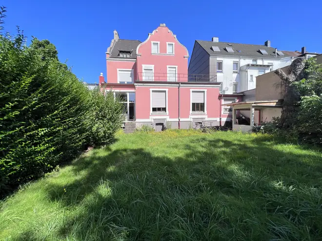 9 Zimmer Haus mit 290 m² in Bochum – Bild 1