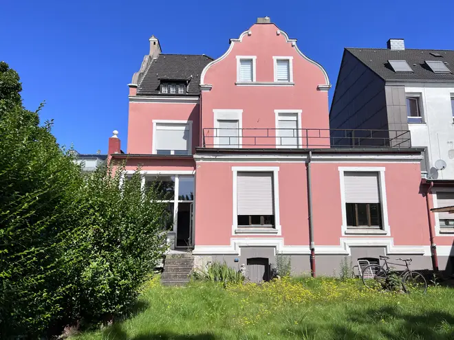 9 Zimmer Haus mit 290 m² in Bochum – Bild 2