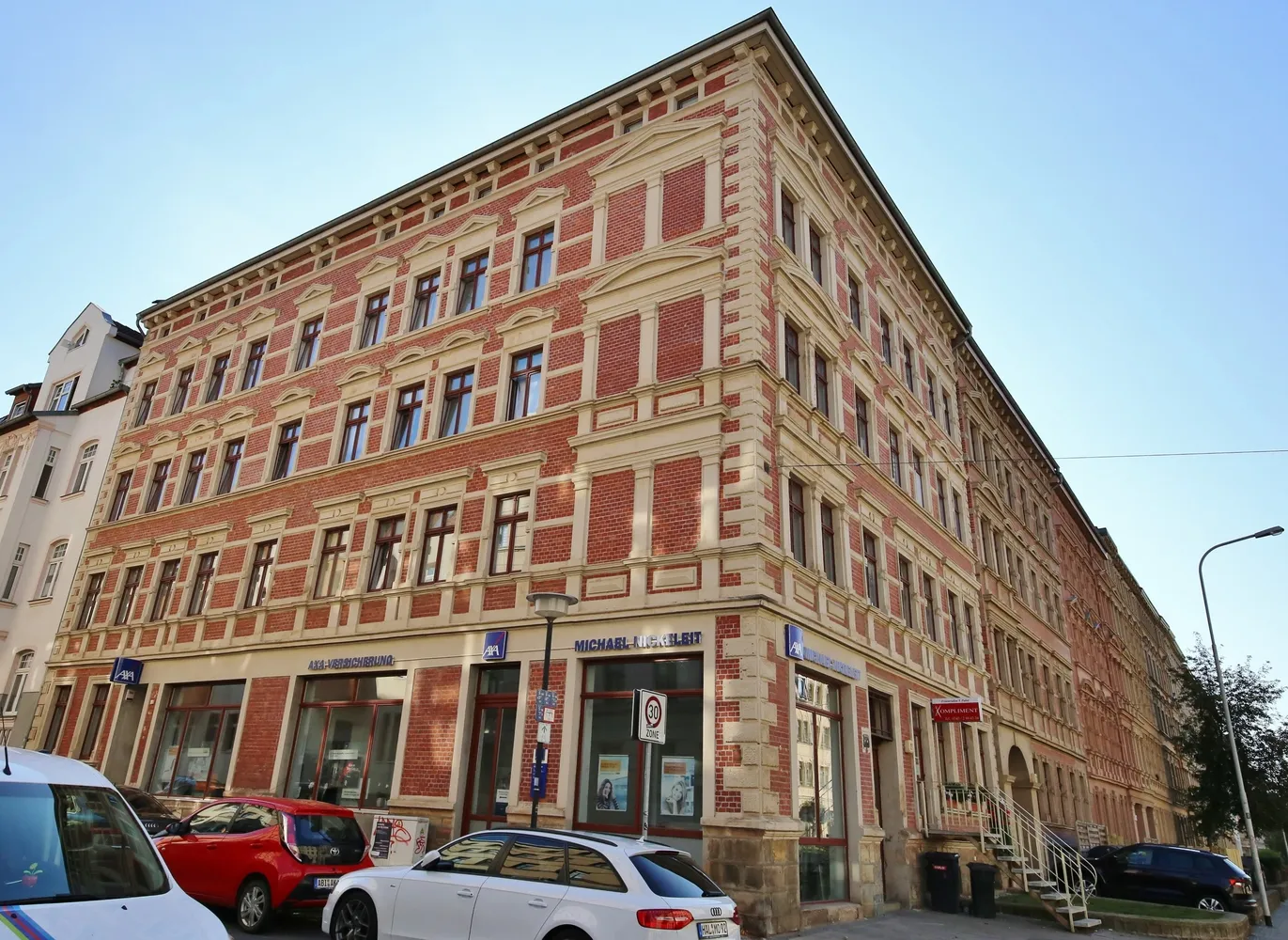 4 Zimmer Wohnung mit 119 m² in Halle (Saale) – Bild 2