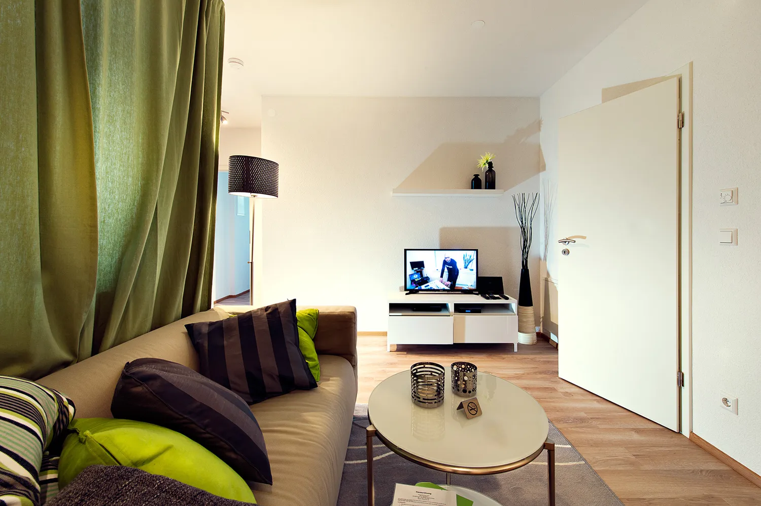 2 Zimmer Wohnung mit 37 m² in Friedrichshafen – Bild 1