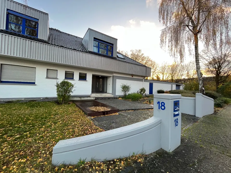 5 Zimmer Haus mit 190 m² in Düren – Bild 1