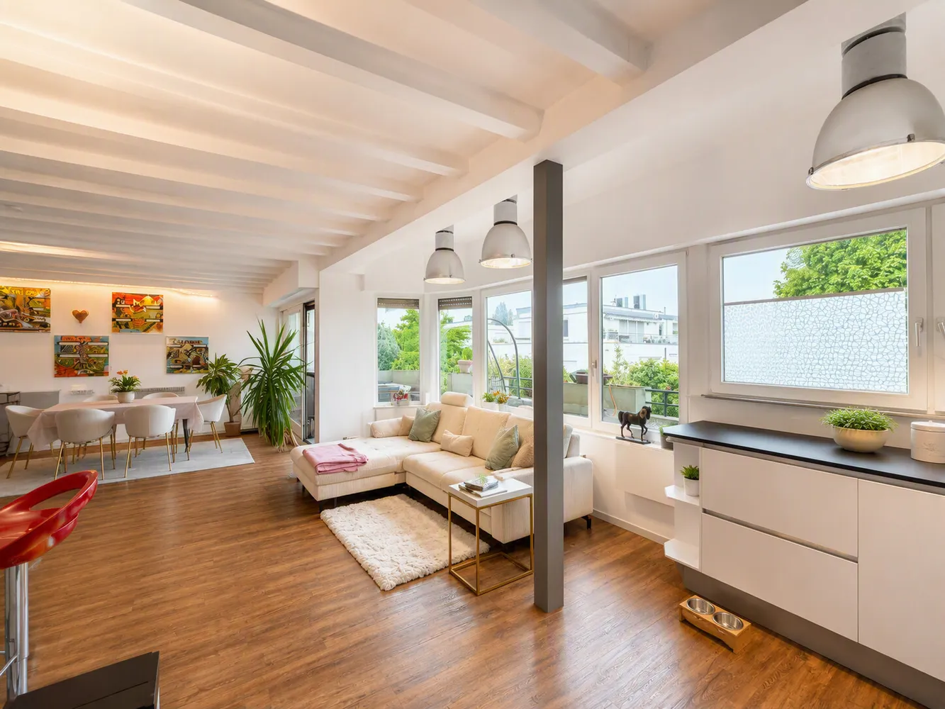 6 Zimmer Haus mit 120 m² in Ludwigsburg – Bild 1