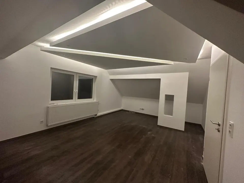 4 Zimmer Wohnung mit 120 m² in Wilhelmshaven – Bild 2