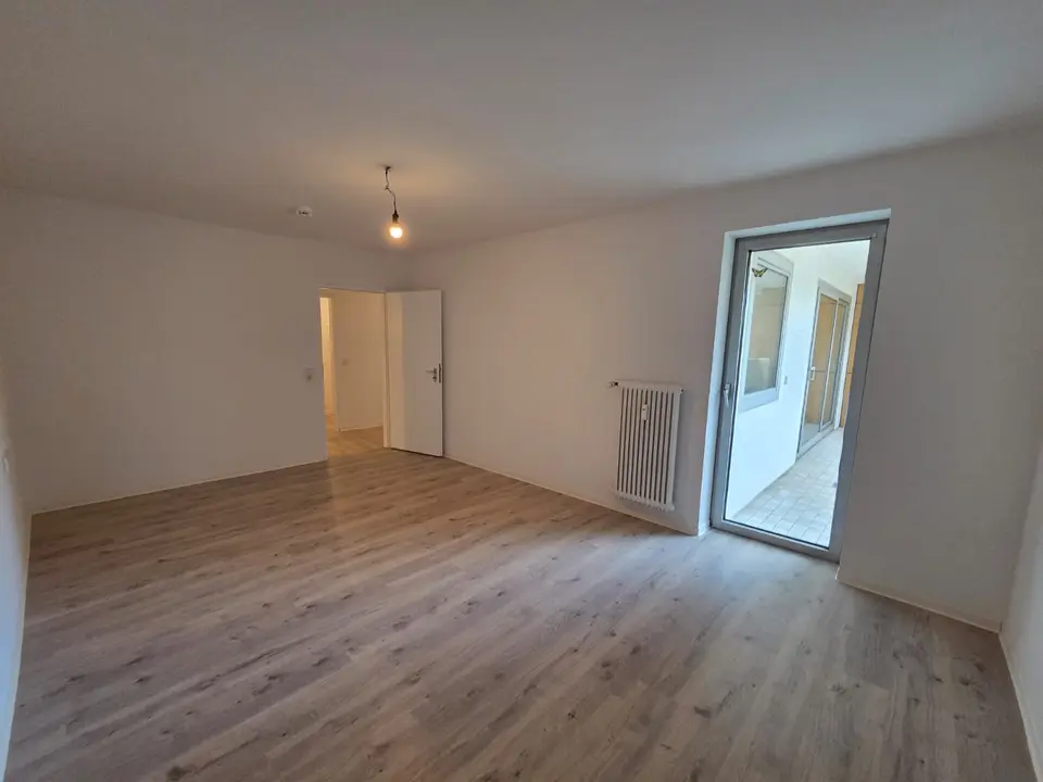 2 Zimmer Wohnung mit 69 m² in Saarbrücken – Bild 2