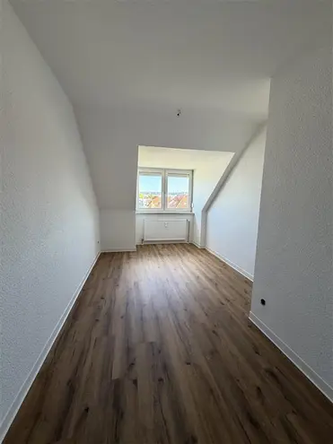 4 Zimmer Wohnung mit 97 m² in Dresden – Bild 9