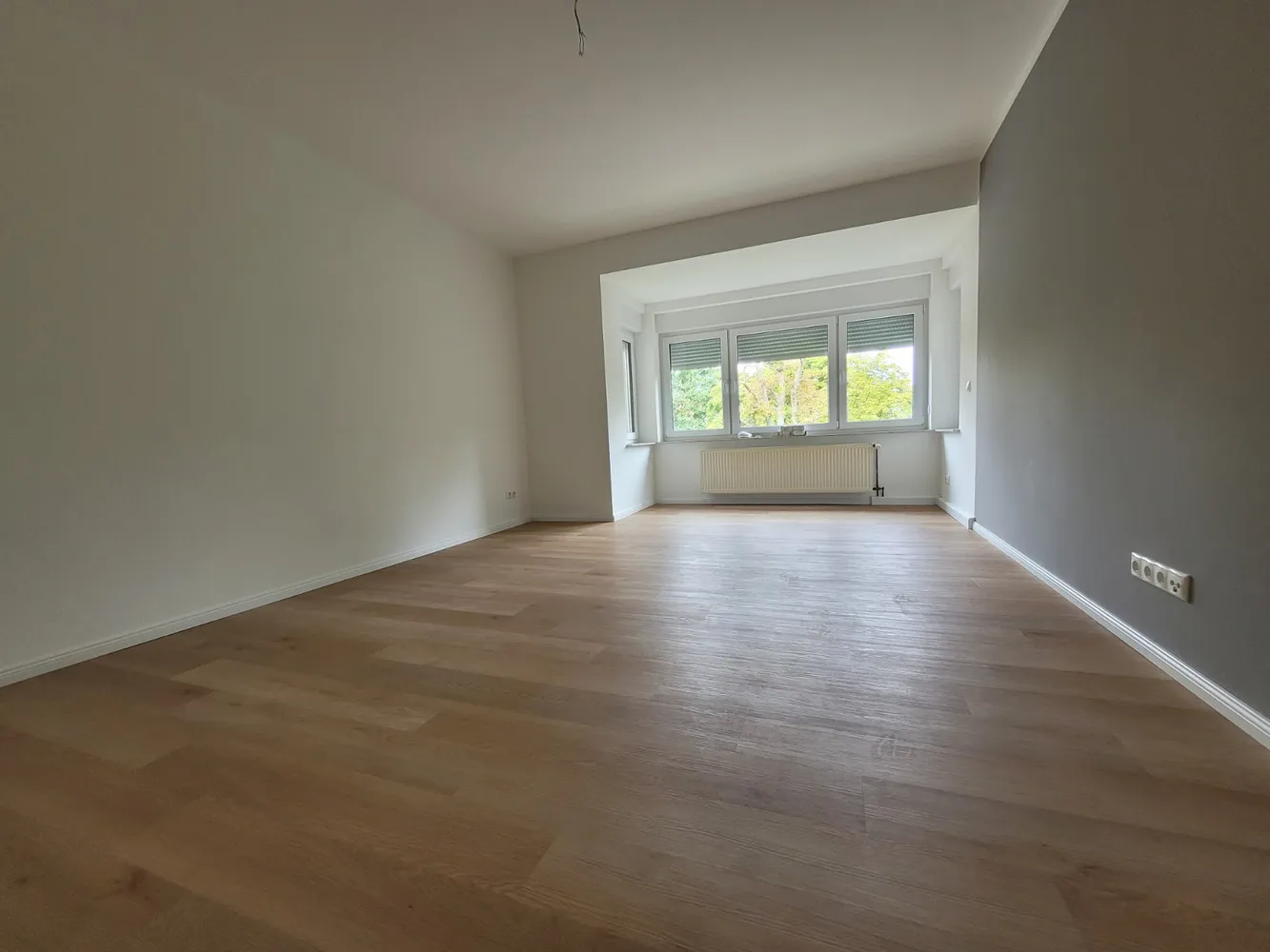 4 Zimmer Wohnung mit 106 m² in Dessau-Roßlau – Bild 1