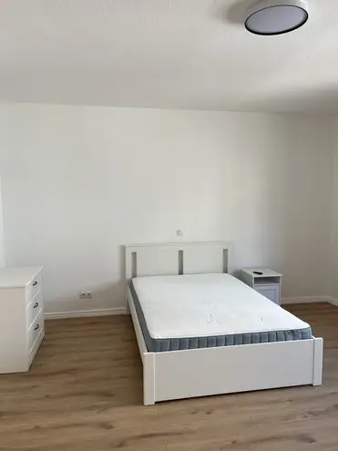 WG-Zimmer mit 22 m² in Ludwigshafen am Rhein – Bild 2