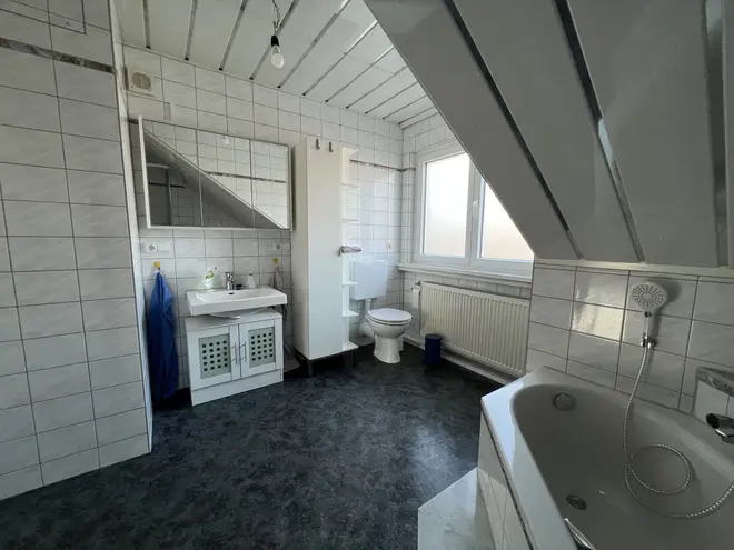 4 Zimmer Wohnung mit 100 m² in Marburg – Bild 9