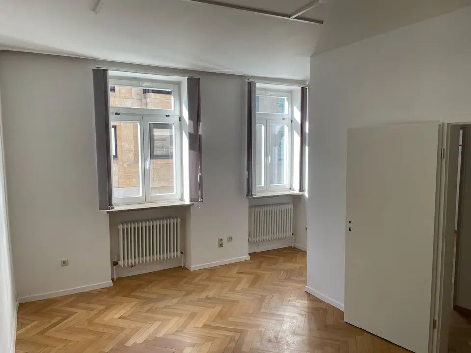 6 Zimmer Wohnung mit 130 m² in Bayreuth – Bild 4