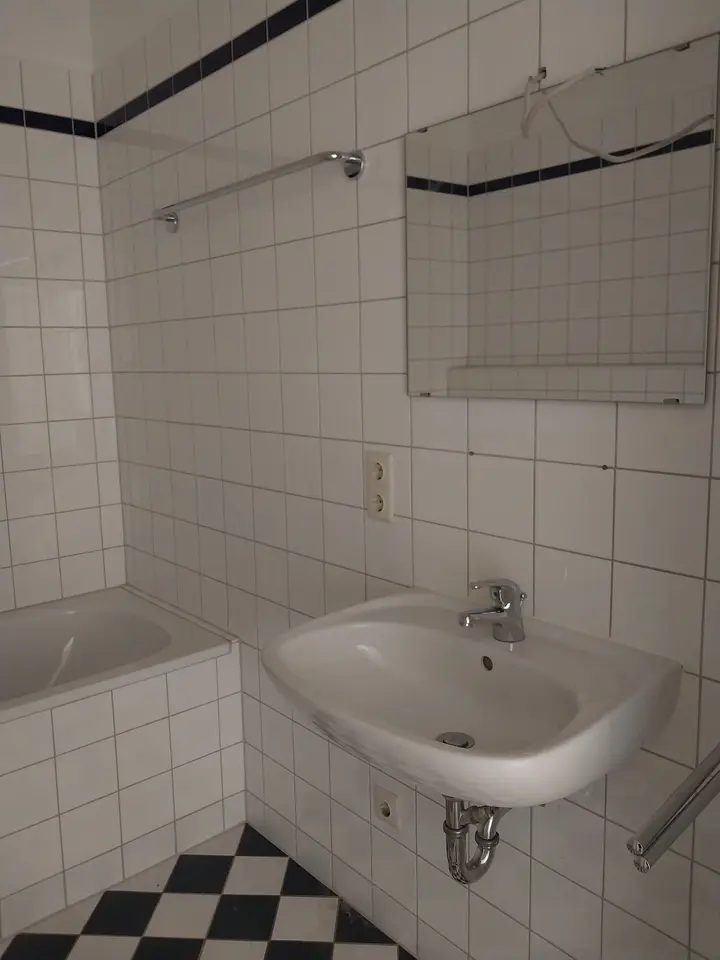 3 Zimmer Wohnung mit 65 m² in Plauen – Bild 10
