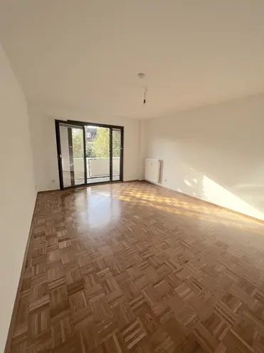 4 Zimmer Wohnung mit 103 m² in Frankfurt am Main – Bild 2