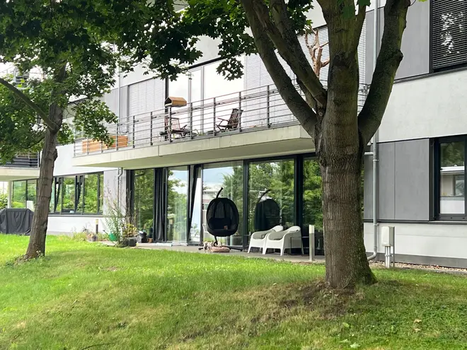 2 Zimmer Wohnung mit 77 m² in Dresden – Bild 1