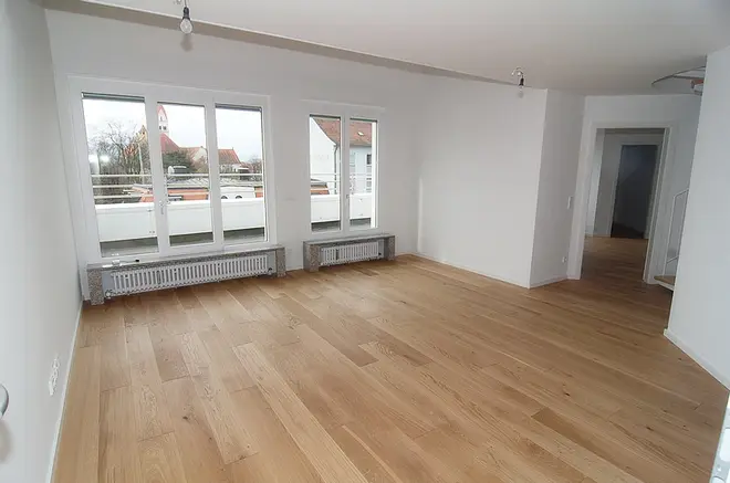 2 Zimmer Wohnung mit 100 m² in München – Bild 2