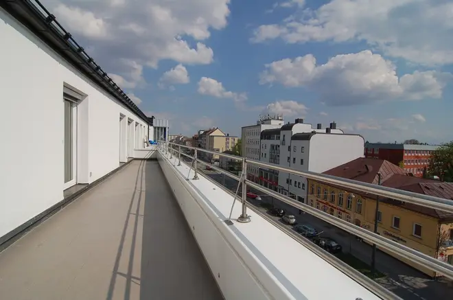 2 Zimmer Wohnung mit 100 m² in München – Bild 6
