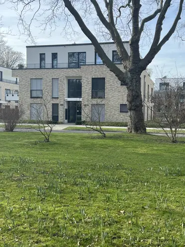 4 Zimmer Wohnung mit 137 m² in Mönchengladbach – Bild 1