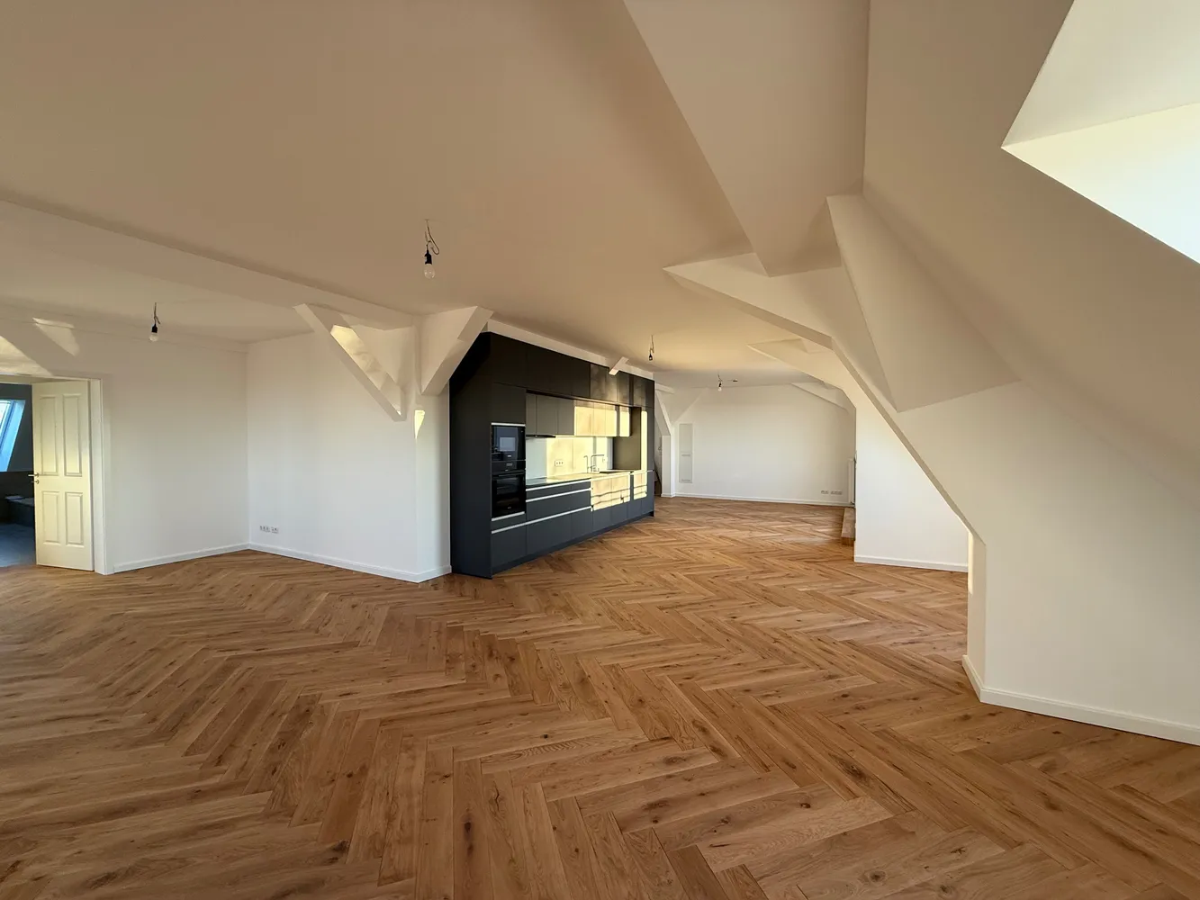 4 Zimmer Wohnung mit 116 m² in Lüneburg – Bild 2