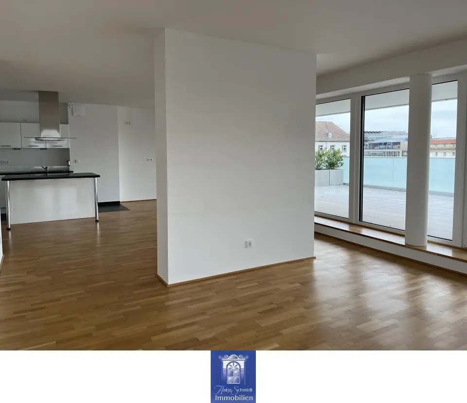 4 Zimmer Wohnung mit 166 m² in Dresden – Bild 2