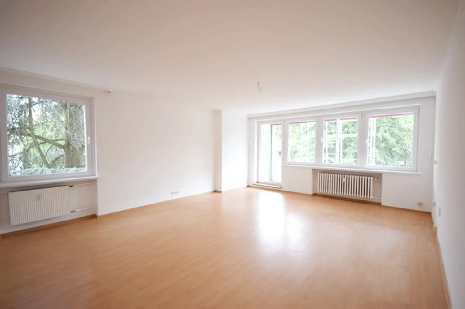 2 Zimmer Wohnung mit 77 m² in Bremen – Bild 2