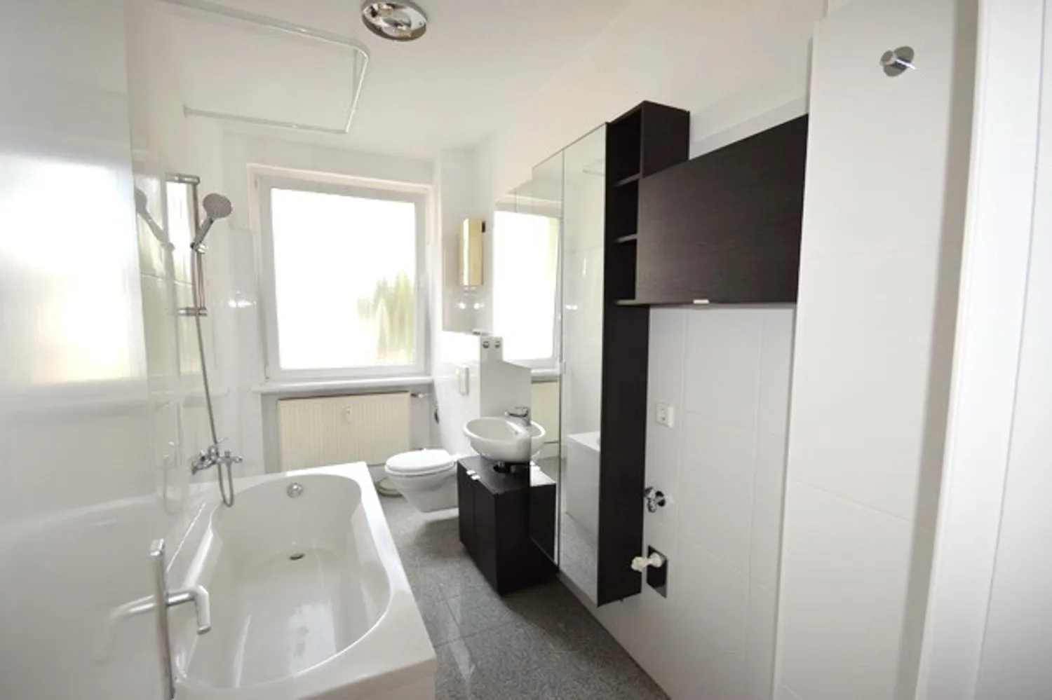 2 Zimmer Wohnung mit 77 m² in Bremen – Bild 11