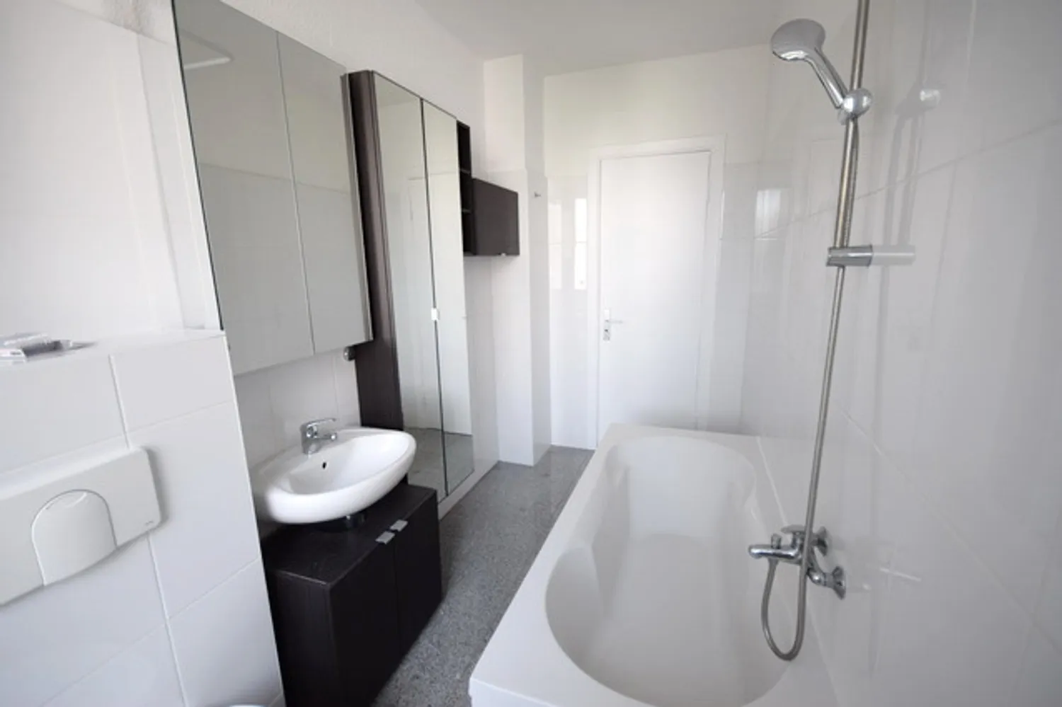 2 Zimmer Wohnung mit 77 m² in Bremen – Bild 12