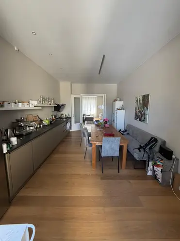 4 Zimmer Wohnung mit 111 m² in Frankfurt am Main – Bild 2