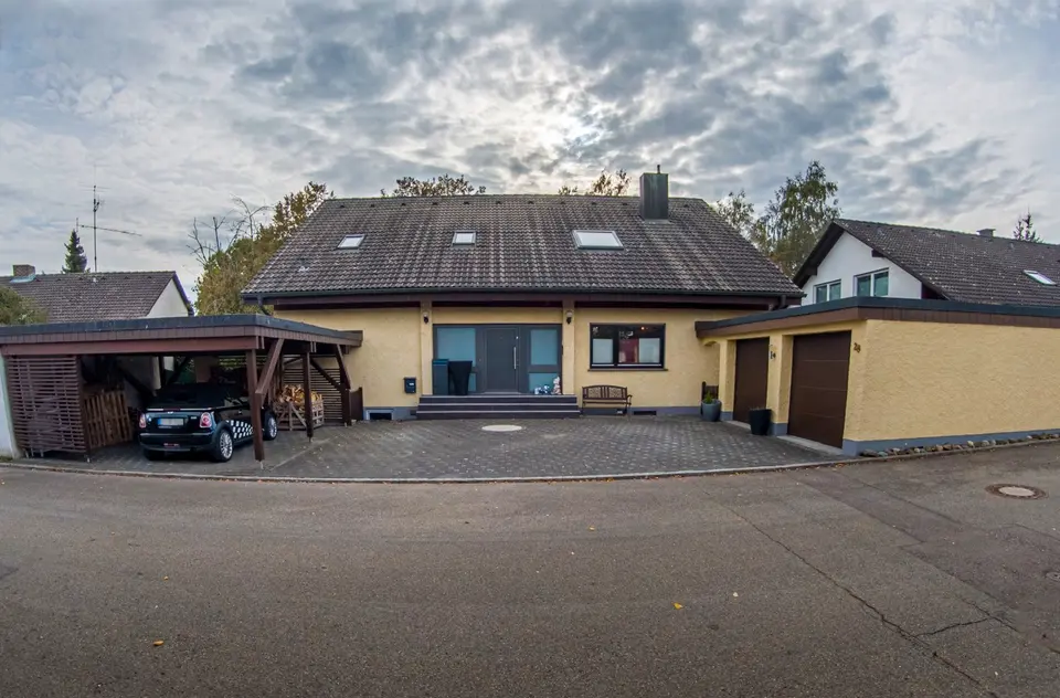 9 Zimmer Haus mit 214 m² in Villingen-Schwenningen – Bild 3