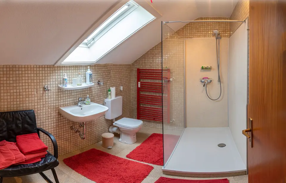 9 Zimmer Haus mit 214 m² in Villingen-Schwenningen – Bild 5