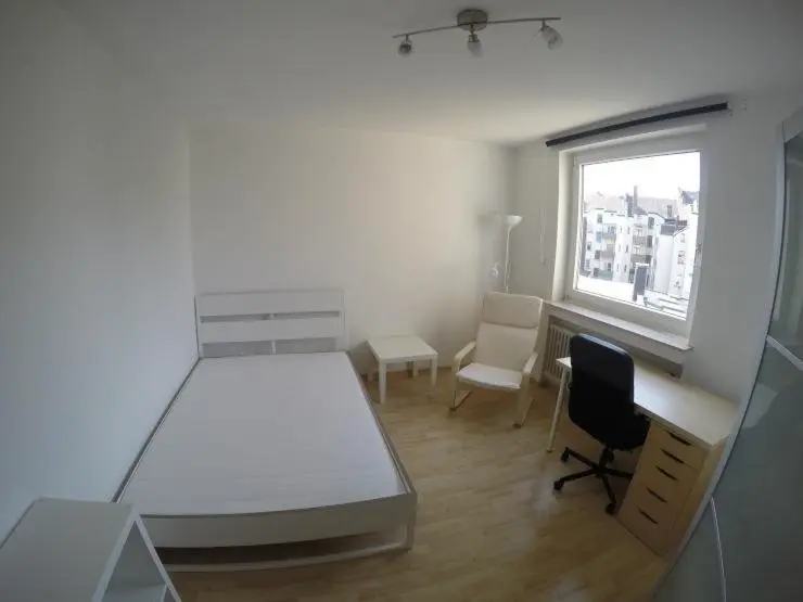 WG-Zimmer mit 70 m² in Düsseldorf – Bild 1