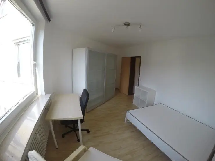 WG-Zimmer mit 70 m² in Düsseldorf – Bild 3
