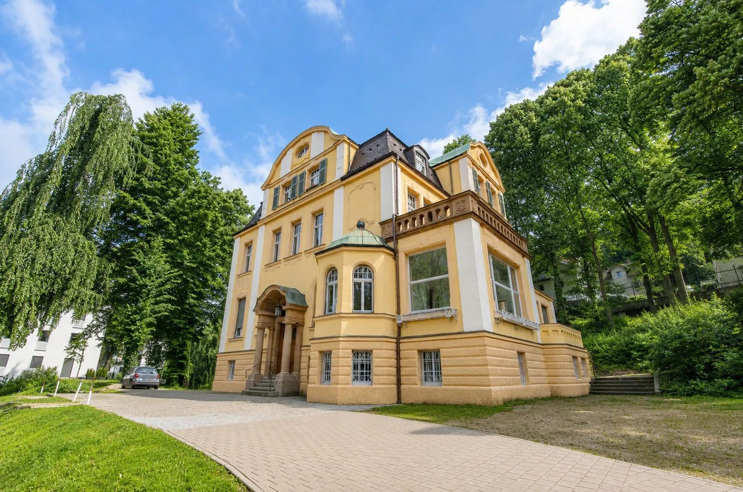 5 Zimmer Wohnung mit 238 m² in Kempten (Allgäu) – Bild 1