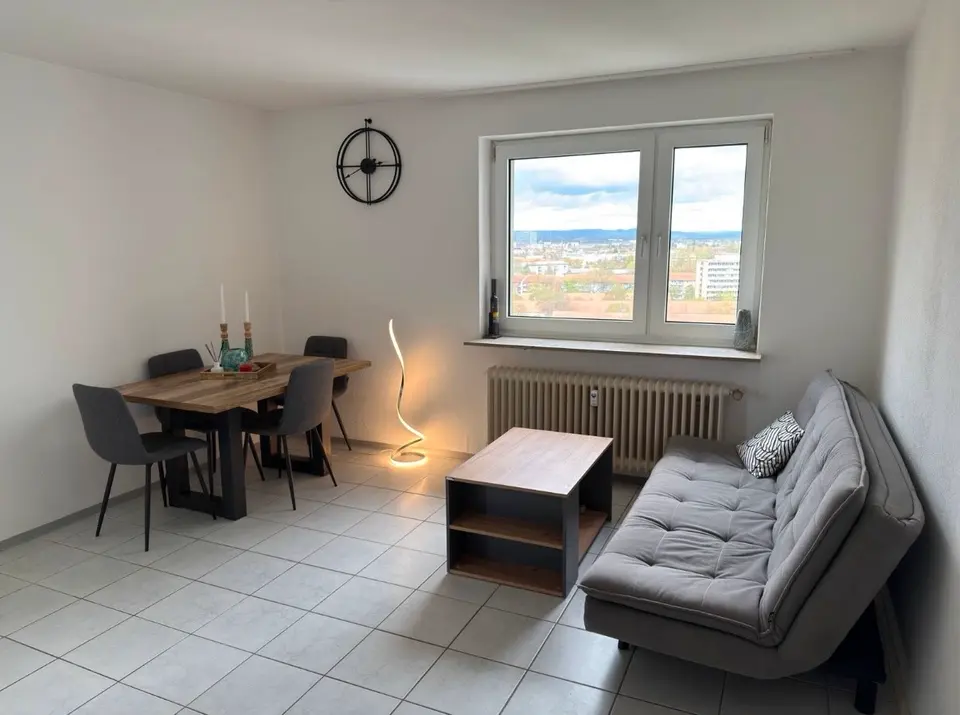 2 Zimmer Wohnung mit 41 m² in Erlangen – Bild 2