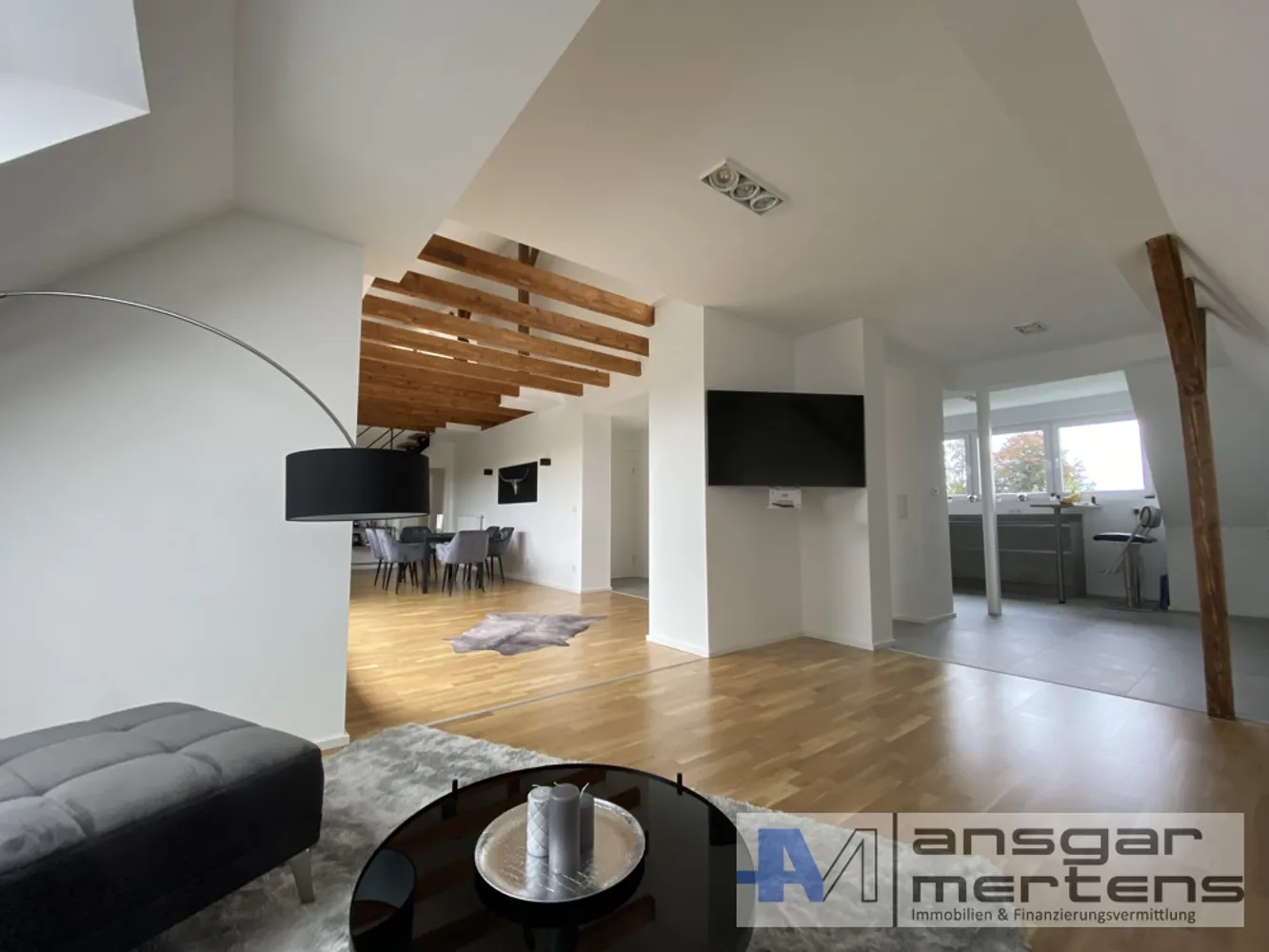 3 Zimmer Wohnung mit 143 m² in Mönchengladbach – Bild 2