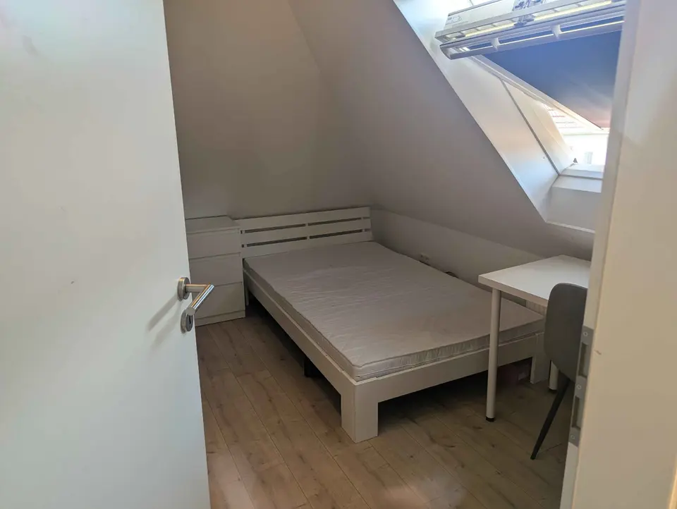 WG-Zimmer mit 10 m² in Reutlingen – Bild 1