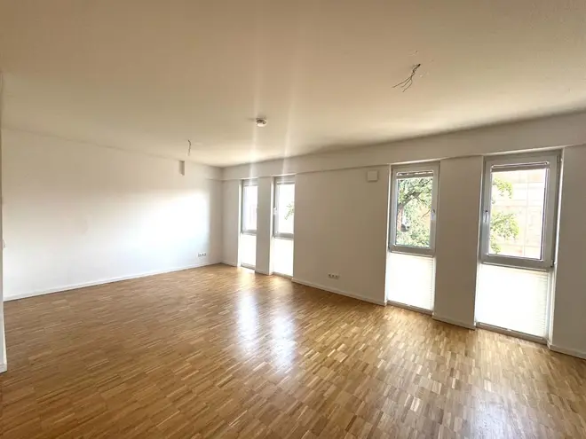 5 Zimmer Wohnung mit 124 m² in Potsdam – Bild 2