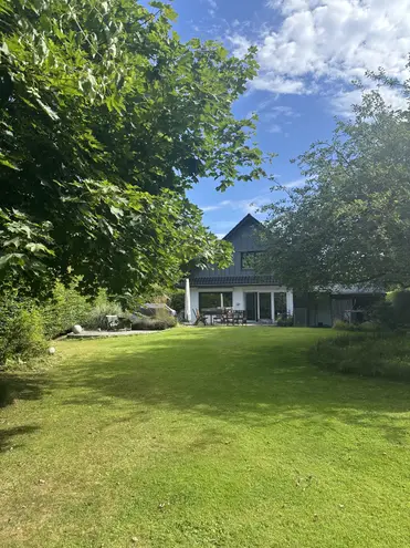 6 Zimmer Haus mit 200 m² in Hamburg – Bild 2