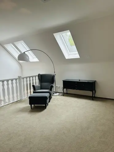 6 Zimmer Haus mit 200 m² in Hamburg – Bild 8