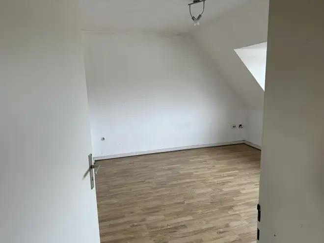 3 Zimmer Wohnung mit 80 m² in Krefeld – Bild 4