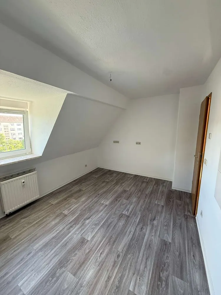 4 Zimmer Wohnung mit 73 m² in Plauen – Bild 1