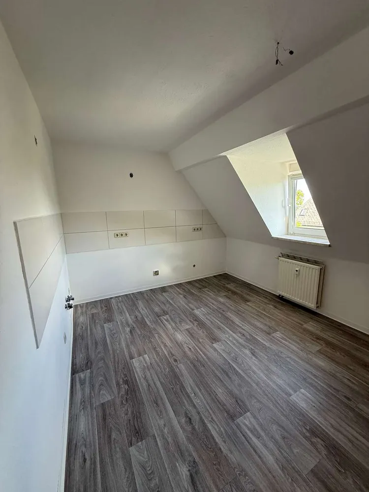 4 Zimmer Wohnung mit 73 m² in Plauen – Bild 2
