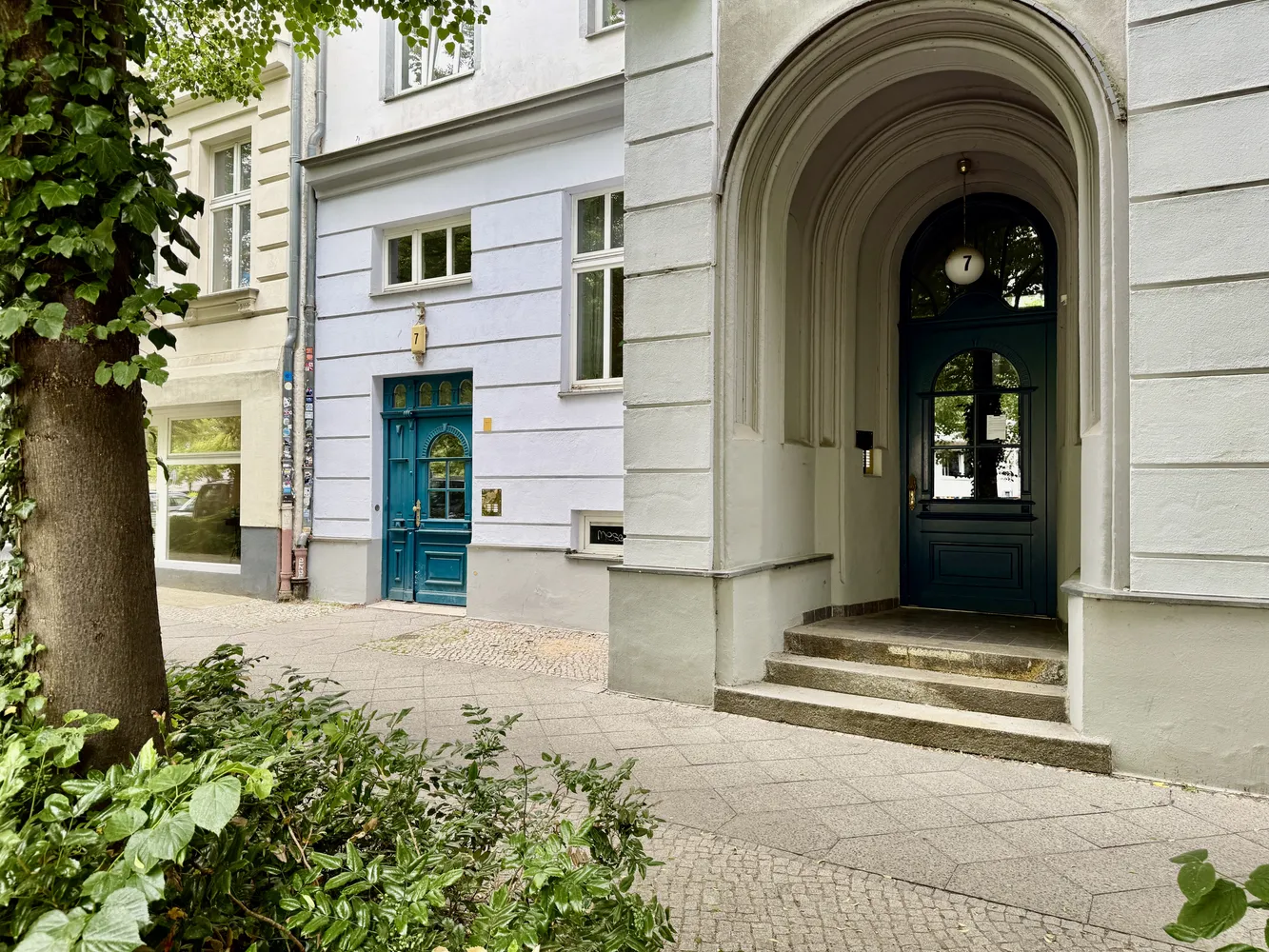 3 Zimmer Wohnung mit 107 m² in Berlin – Bild 2